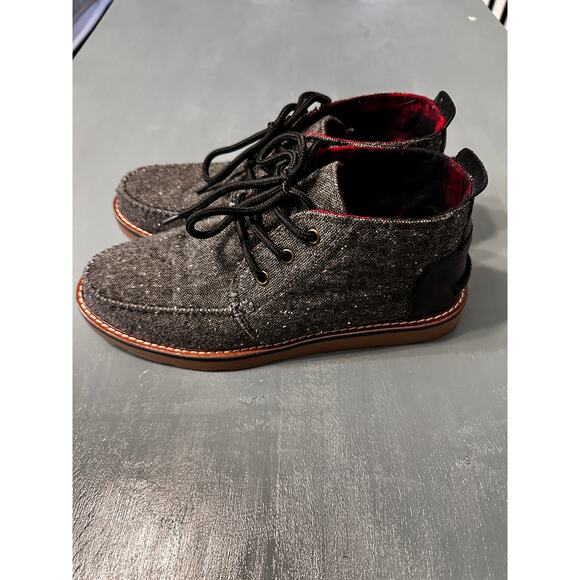 TOMS Chukka Fleck Boots, Size 9, Mid-Top Lace-Up, Charcoal Gray Excellent Cond - Picture 4 of 6